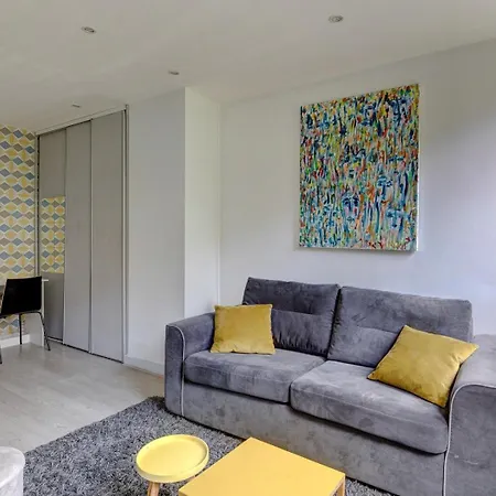 236 Rome Concept Apartment *