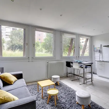 235 Home Madrid Concept Апартаменты